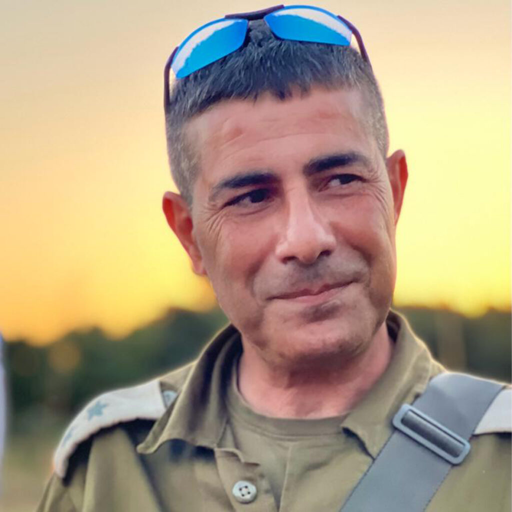 איתי אבני מדריך בדרך התקומה