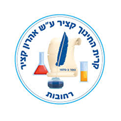 לוגו 18